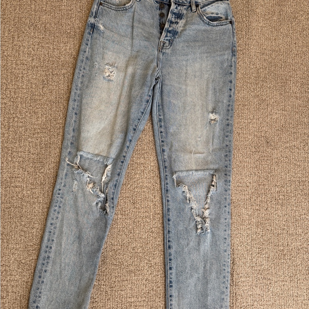 Trendy Distressed Light Blue straight leg Jeans